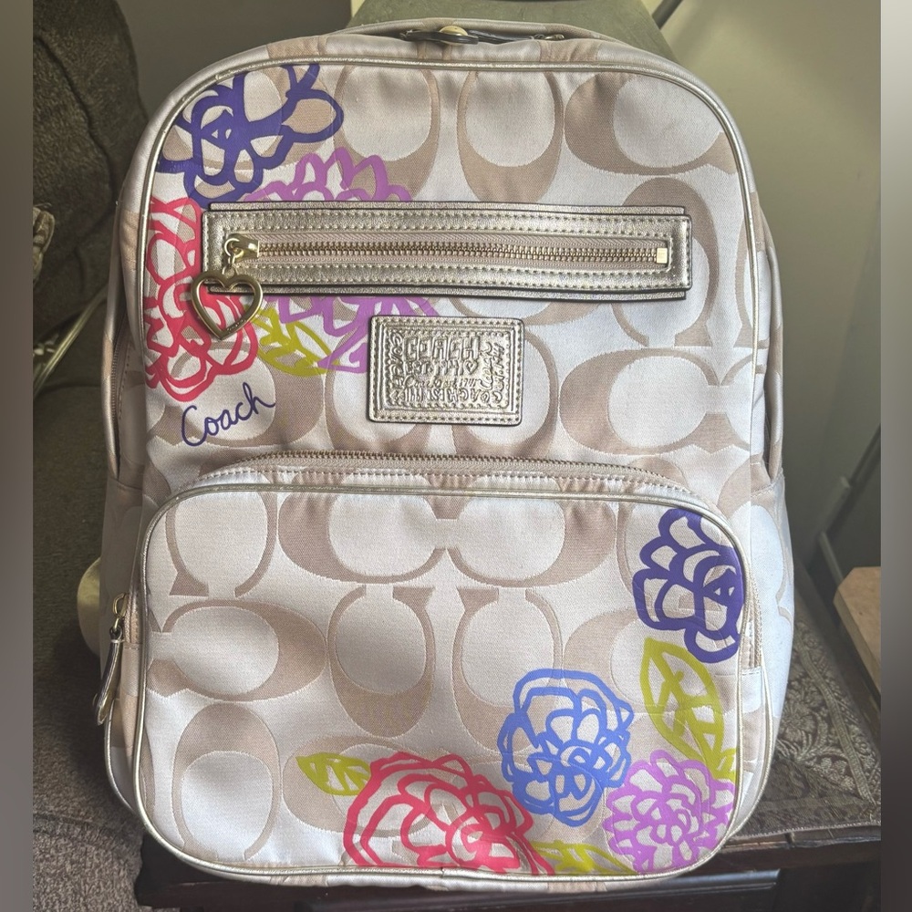 Authentic Coach 1941 "POPPY" Large zip signature Backpack with Colorful Floral